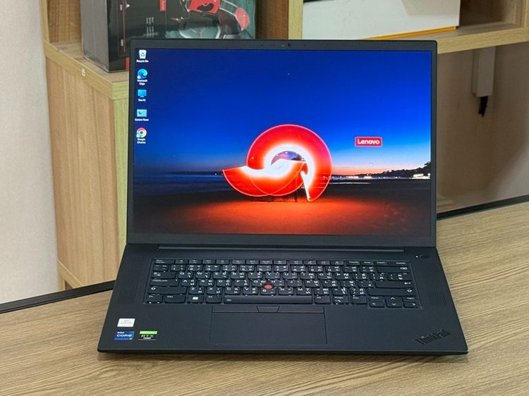 ThinkPad P1 Gen 5 Mobile Workstation i7-12700H SSD1TB RAM32GB Quadro RTX A1000 (4GB GDDR6) Win11Pro คีย์ไฟ สินค้ามือสอง งานออกแบบ วิเคราห์ A