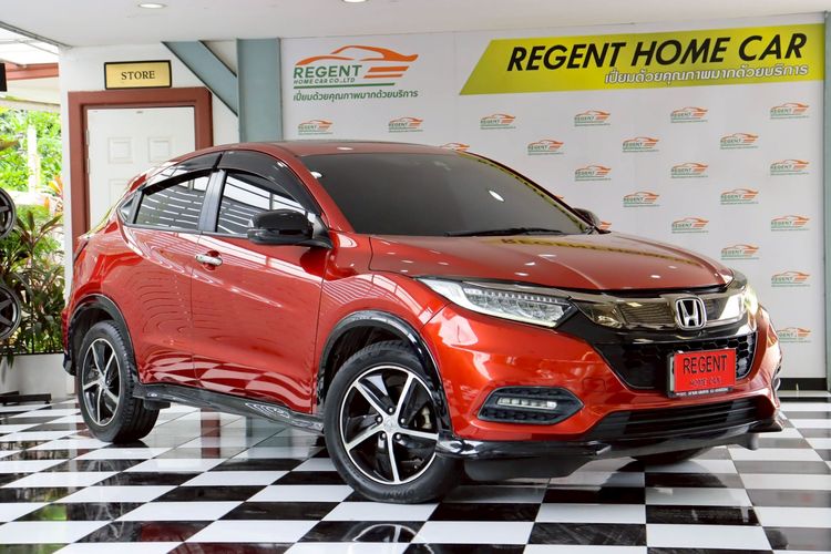 รถ Honda HR-V 1.8 RS สี แดง