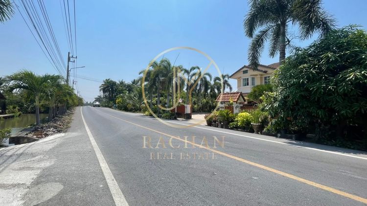 มีบางส่วน สร้างเสร็จก่อน 2010  ขายด่วน บ้านเดี่ยว2ชั้น สร้างเอง สภาพสวยมากตกแต่งทั้งหลัง ซ.ลำเนาพัฒนา ต. คลองใหม่ รูปที่ 3