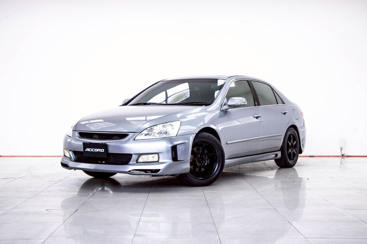 รถ Honda Accord 3.0 V6 i-VTEC สี เทา