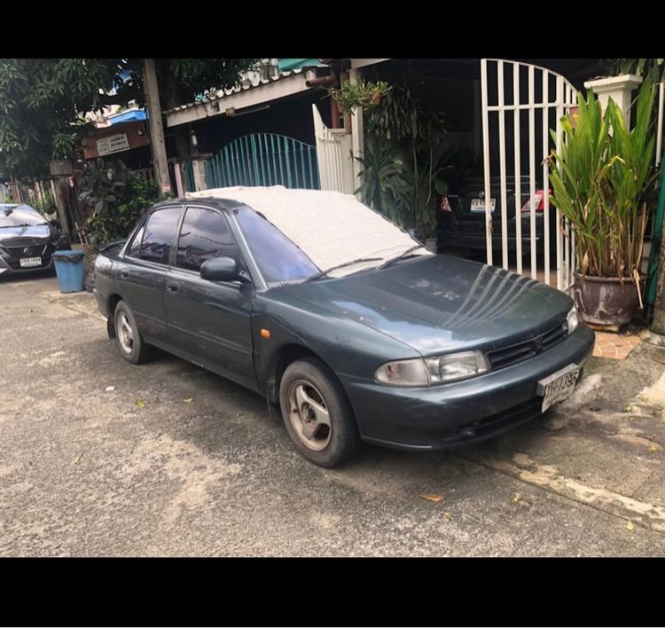 รถ Mitsubishi Lancer 1.5 GLXi สี เขียว