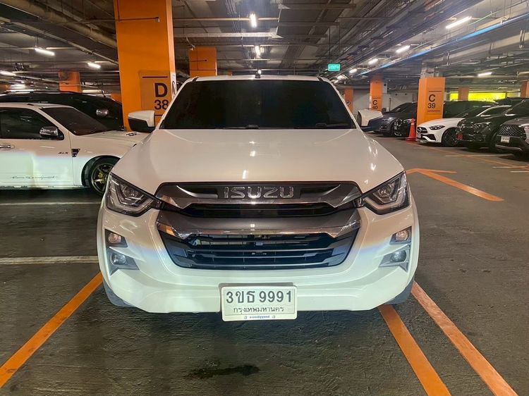 รถ Isuzu D-MAX 1.9 Hi-Lander Z สี ขาว