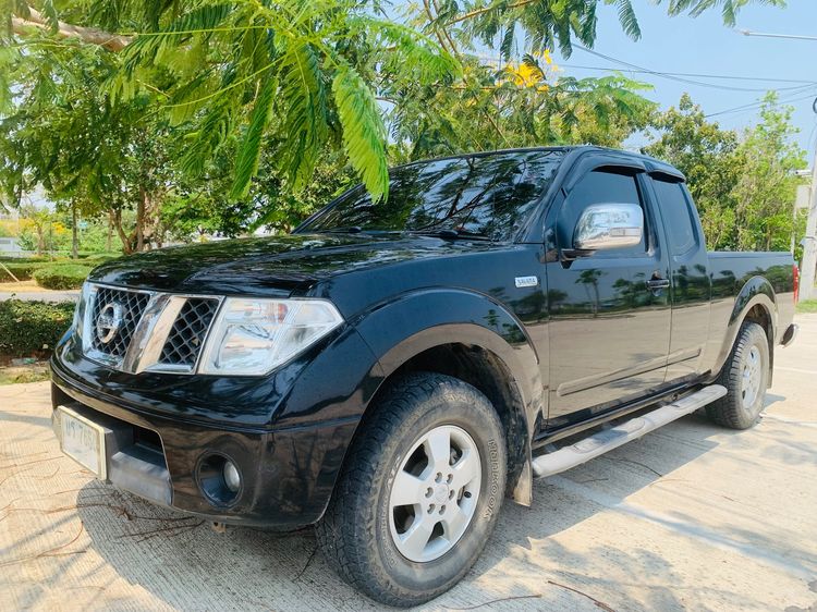 รถ Nissan Navara 2.5 S King Cab สี ดำ