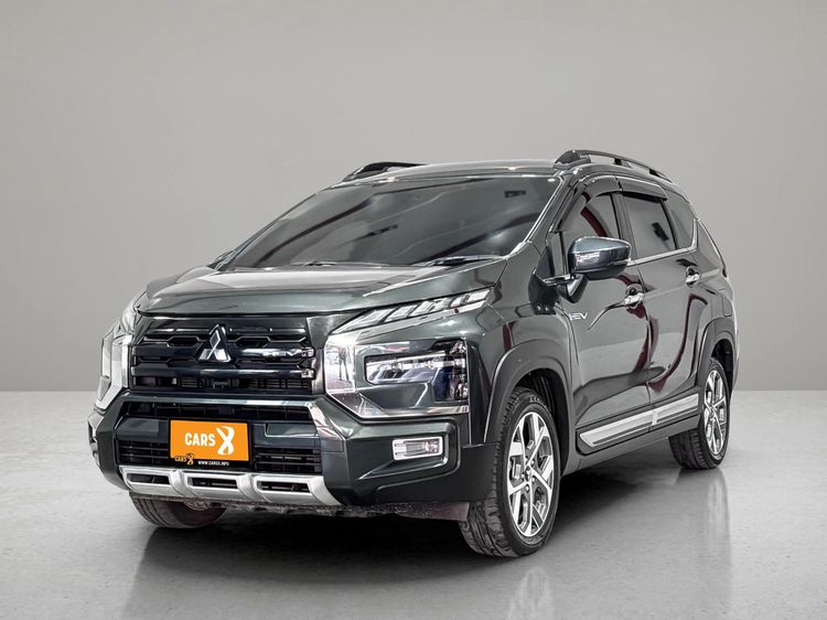 รถ Mitsubishi Xpander Cross 1.6 HEV สี เทา