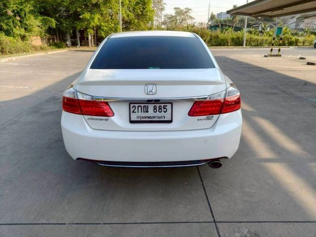 Honda Accord 2013 2.4 EL i-VTEC Sedan เบนซิน เกียร์อัตโนมัติ ขาว รูปที่ 4