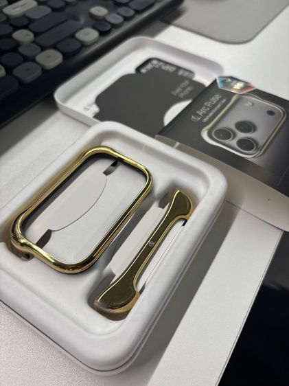 Arc Pulse Aluminum For iPhone 17 Pro Max สี Gold
