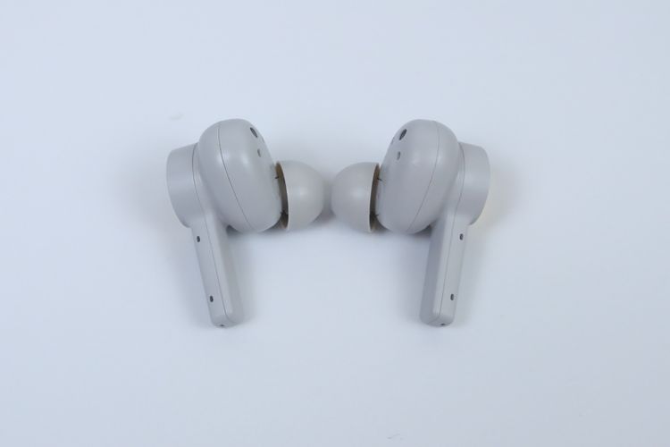 B and O Beoplay eleven รูปที่ 11