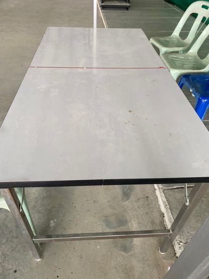 โต้ะพับขาเหล็กขาวตามรูป