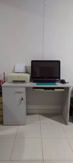 ขายครับ โต๊ะทำงานพร้อมเก้าอี้ รูปที่ 5