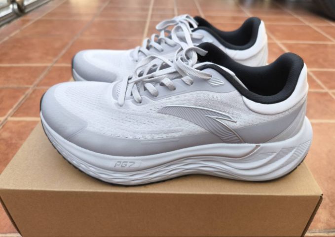 รองเท้าผ้าใบผู้ชาย anta pg7 us9.5