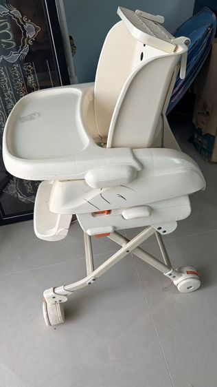อุปกรณ์สำหรับเด็กและทารก เก้าอี้ทานข้าวเด็ก (High Chair) แบบมีล้อ 