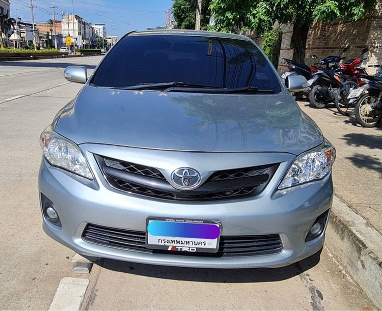 รถ Toyota Altis 1.8 E สี เทา