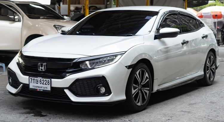 Honda Civic 2018 1.5 Turbo Sedan เบนซิน ไม่ติดแก๊ส เกียร์อัตโนมัติ ขาว รูปที่ 2