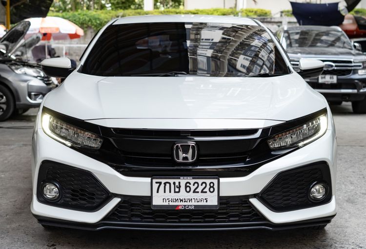 รถ Honda Civic 1.5 Turbo สี ขาว