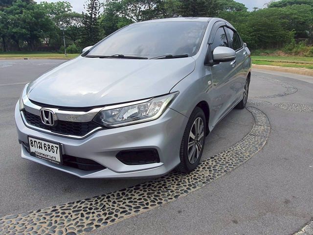 Honda City 2018 1.5 V Plus i-VTEC Sedan เบนซิน ไม่ติดแก๊ส เกียร์อัตโนมัติ บรอนซ์เงิน รูปที่ 2
