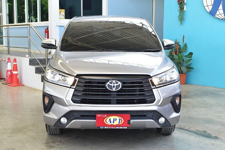 Toyota Innova 2021 2.0 Entry Utility-car เบนซิน เกียร์อัตโนมัติ เทา รูปที่ 2