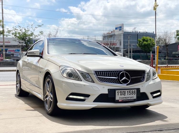 Mercedes-Benz E-Class 2012 E200 CGI Sedan เบนซิน ไม่ติดแก๊ส เกียร์อัตโนมัติ ขาว