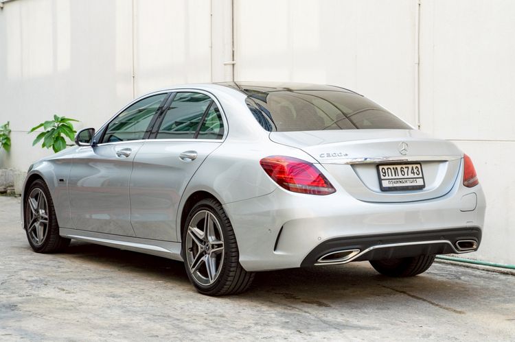 Mercedes-Benz C-Class 2020 C300 Sedan ปลั๊กอินไฮบริด (PHEV) ไม่ติดแก๊ส เกียร์อัตโนมัติ บรอนซ์เงิน รูปที่ 2