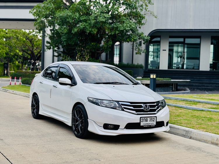 Honda City 2013 1.5 Sv i-VTEC Sedan เบนซิน ไม่ติดแก๊ส เกียร์อัตโนมัติ ขาว
