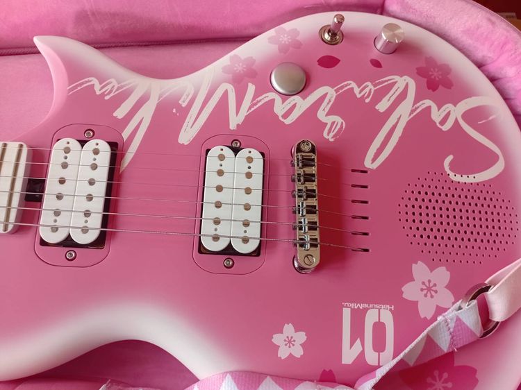 Enya Nova Go Sonic กระเป๋าและอุปกรณ์ กีต้าร์ไฟฟ้า Electric Guitar 