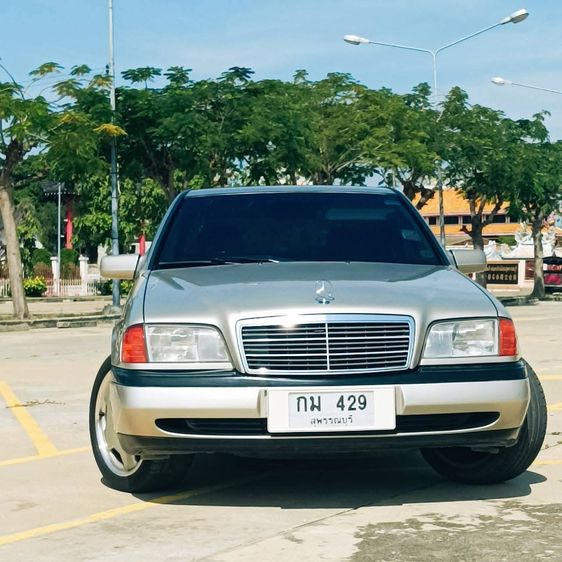 รถ Mercedes-Benz C-Class C180 สี บรอนซ์ทอง