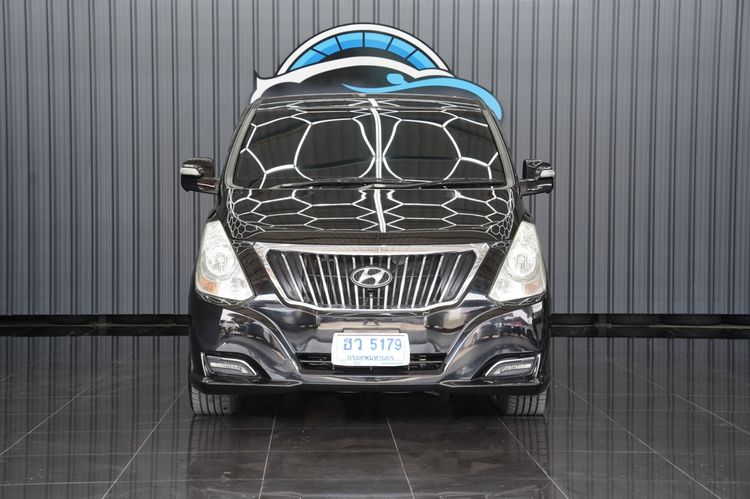 Hyundai H-1  2016 2.5 Deluxe Van ดีเซล เกียร์อัตโนมัติ ดำ รูปที่ 2
