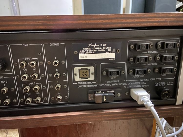 Pre amplified Accuphase C200 รูปที่ 6