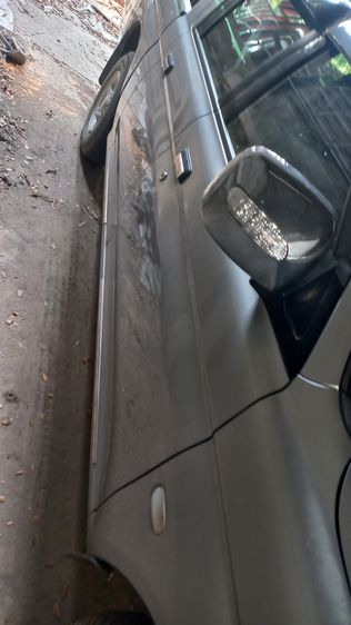 รถ Mitsubishi L200-Strada รุ่นย่อยอื่นๆ สี บรอนซ์เงิน