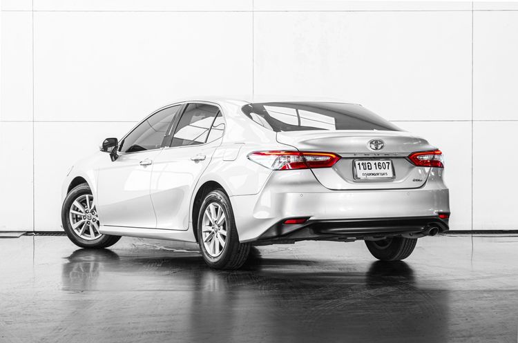 Toyota Camry 2021 2.0 G Sedan เบนซิน ไม่ติดแก๊ส เกียร์อัตโนมัติ ขาว รูปที่ 4