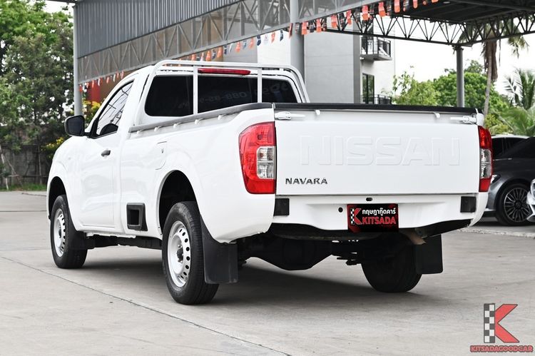 Nissan Navara 2022 2.5 SL 4WD Pickup ดีเซล ไม่ติดแก๊ส เกียร์ธรรมดา ขาว รูปที่ 3