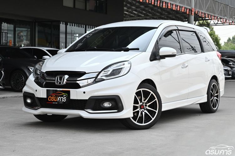 ขาย Honda Mobilio 1.5 RS ปี 2017 รถครอบครัว 7 ที่นั่งมือสองรุ่นท็อปแต่งหล่อจากศูนย์ฟรีดาวน์ผ่อนถูก (รหัสสินค้า FFAD)