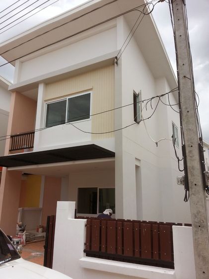 🔥 ขายบ้านแฝดสไตล์บ้านเดี่ยว หมู่บ้านสารินธารา  Sarin Tara  ทำเลดี ฮวงจุ้ยเด่น ✨ อยู่แล้วรวย เฮงๆ ปังๆ 🌳 ติดถนนสายหลัก เดินทางสะดวก