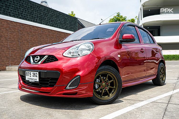 รถ Nissan March 1.2 E สี แดง