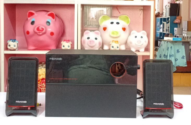 Microlab รุ่น M200 ชุดขยาย 2.1 ใช้ต่อทีวีโทรศัพท์ คอมโน๊ตบุ๊ค รุ่นนี้เสียงดีมากชุดละ 790 บาทที่สุโขทัย