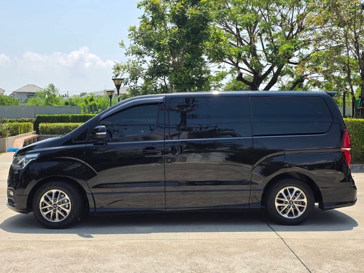 Hyundai H-1  2019 2.5 Elite Van ดีเซล ไม่ติดแก๊ส เกียร์อัตโนมัติ ดำ รูปที่ 4