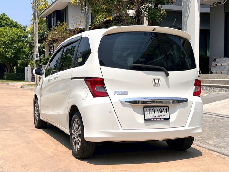 Honda Freed 2013 1.5 SE Van เบนซิน ไม่ติดแก๊ส เกียร์อัตโนมัติ ขาว รูปที่ 3