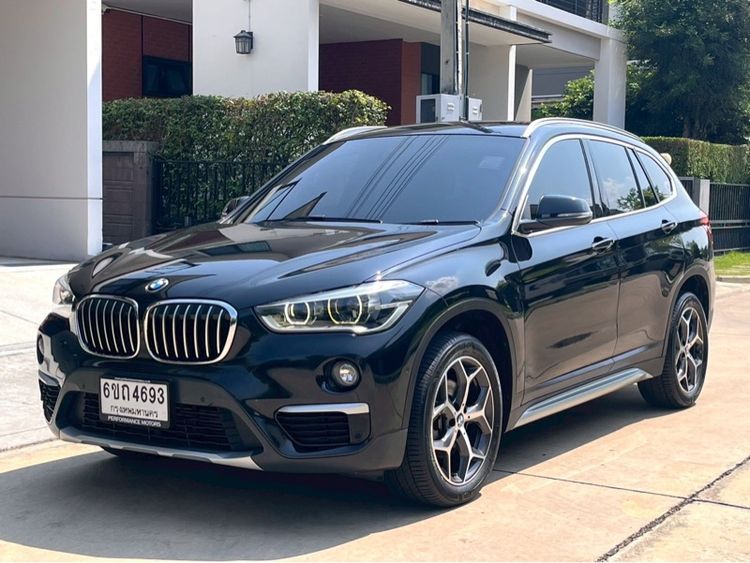 BMW X1 2021 1.5 sDrive18i xLine Utility-car เบนซิน ไม่ติดแก๊ส เกียร์อัตโนมัติ ดำ รูปที่ 3