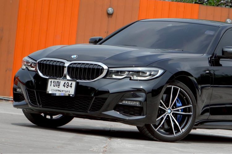 BMW Series 3 2020 330e Sedan เบนซิน ไม่ติดแก๊ส เกียร์อัตโนมัติ ดำ รูปที่ 4