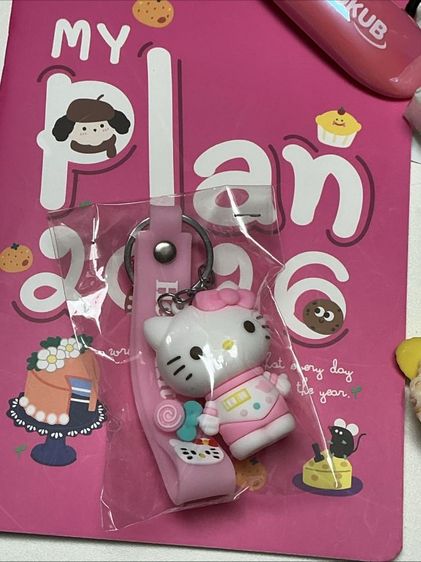 ขายพวงกุญแจ Hello Kitty พร้อมสายคล้อง 🎀💗