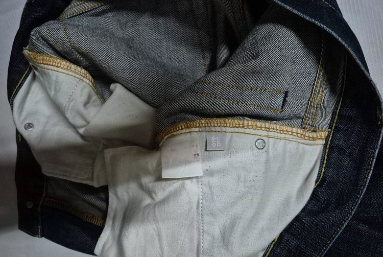 uniqlo กางเกงยีนส์รุ่น originnal basic รุ่นหายาก รูปที่ 5