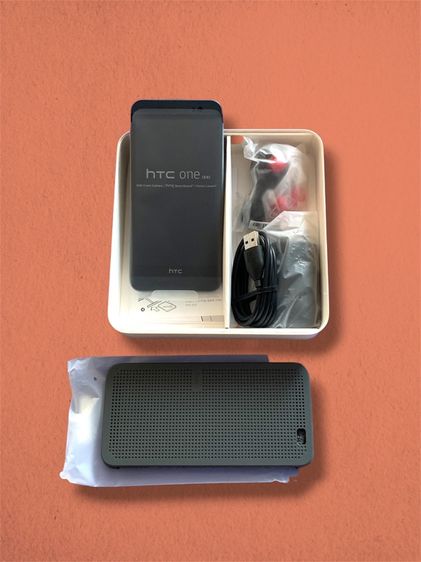HTC One E8 สีดำ  เครื่องใหม่ เป็นเครื่องโชว์ อุปกรณ์ครบ รูปที่ 3