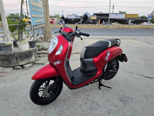 ขายด่วน honda scoopy ปี 2022 ไมล์ 6xxx กิโลแท้ รูปที่ 2