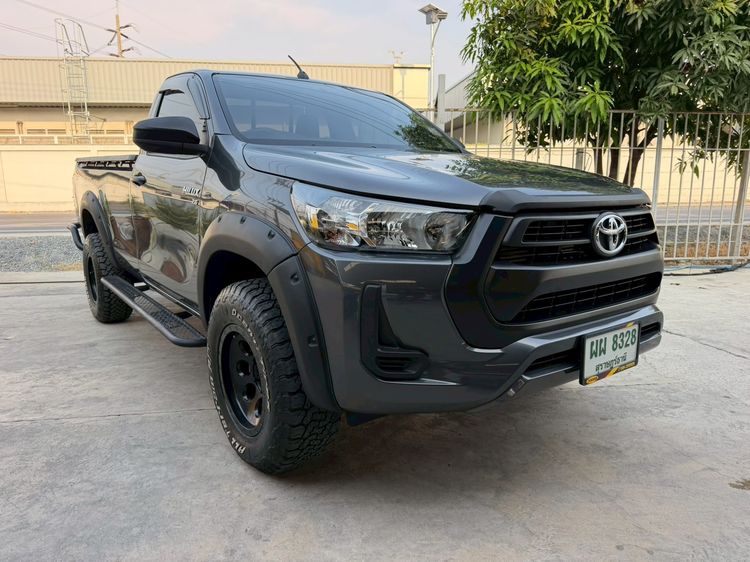 Toyota Hilux Revo 2023 2.8 J 4WD Pickup ดีเซล ไม่ติดแก๊ส เกียร์ธรรมดา เทา รูปที่ 3