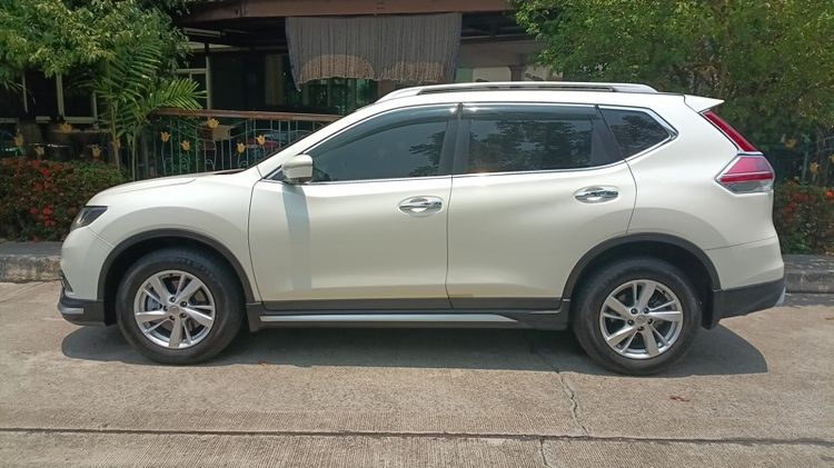 Nissan X-Trail 2019 2.0 V 4WD Utility-car เบนซิน ไม่ติดแก๊ส เกียร์อัตโนมัติ ขาว รูปที่ 3