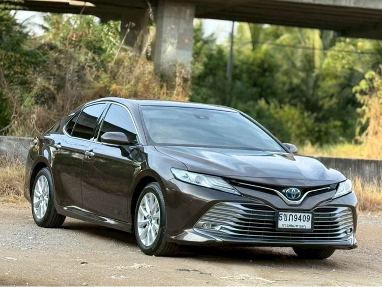 Toyota Camry 2019 2.5 HEV Premium Luxury Sedan ปลั๊กอินไฮบริด (PHEV) ไม่ติดแก๊ส เกียร์อัตโนมัติ เทา