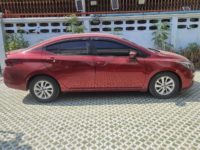 รถ Nissan Almera 1.0L Turbo VL CVT สี แดง