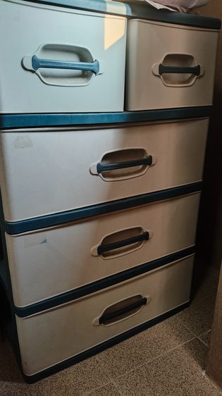 ชั้นวางของ