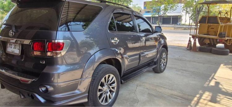 Toyota Fortuner 2005 3.0 V Smart 4WD ดีเซล ไม่ติดแก๊ส เกียร์อัตโนมัติ เทา รูปที่ 3