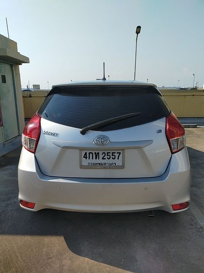 Toyota Yaris 2015 1.2 E Sedan เบนซิน ไม่ติดแก๊ส เกียร์อัตโนมัติ บรอนซ์เงิน รูปที่ 2