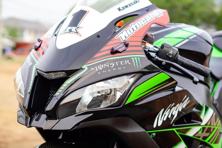 KAWASAKI ZX10-R ปี 2015 (จดทะเบียน 2016) ฟรีดาวน์ ท่อ AUSTIN RACING แท้ รูปที่ 16